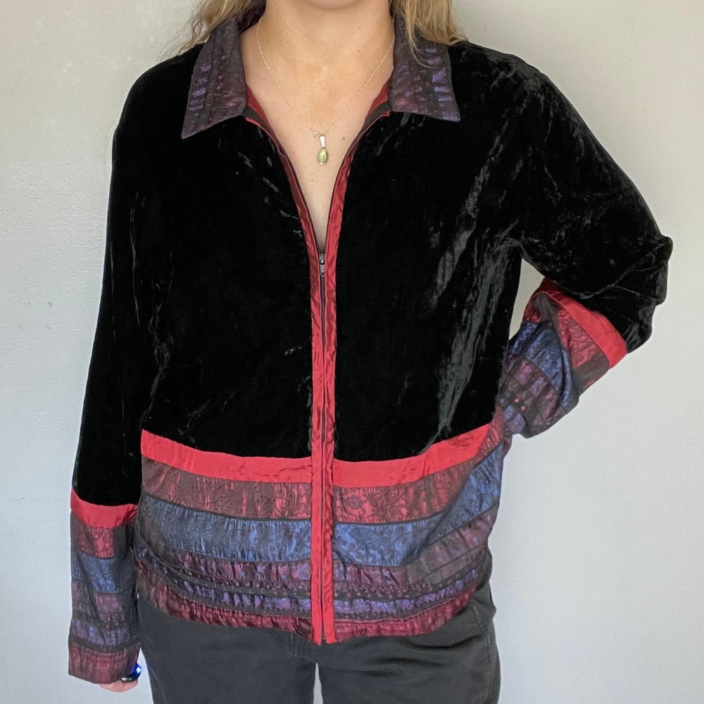 Vintage Velvet Style Zip Jacket with Multicolor Tapestry Design Accents